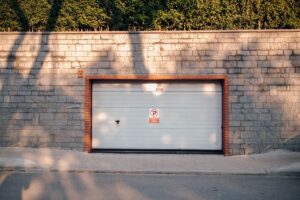 Read more about the article How to Fix LiftMaster Error Code 1-5 (Step by Step)